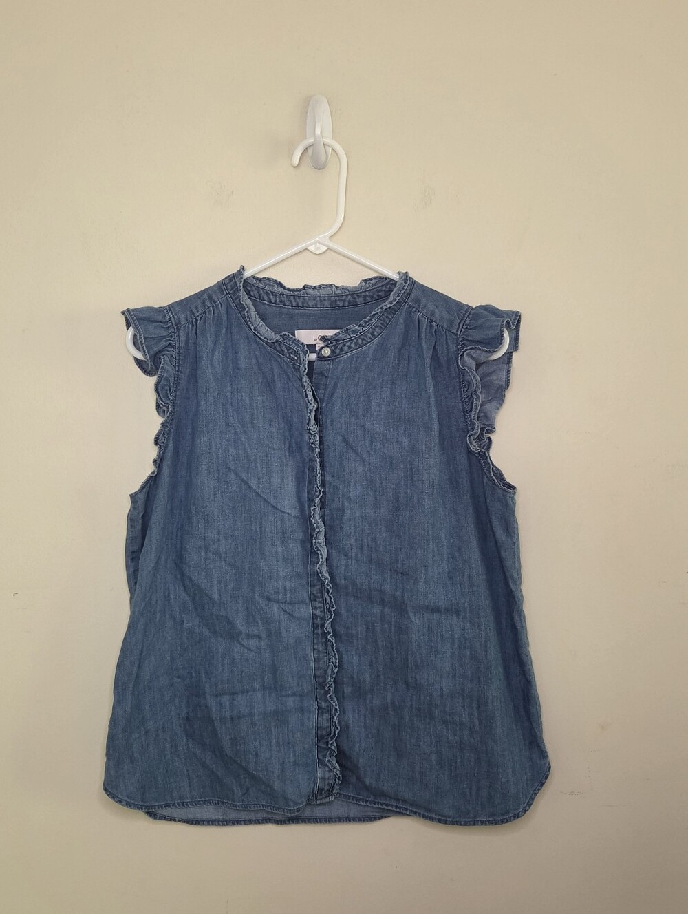 Women's Loft Chambray Button Front Shirt Sz Medium Petite